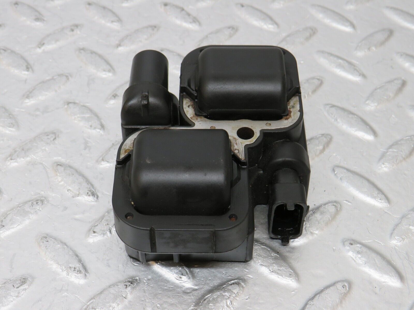 34902 Mercedes-Benz W210 320E Ignition Coil Bosch 0001587803 0221503035