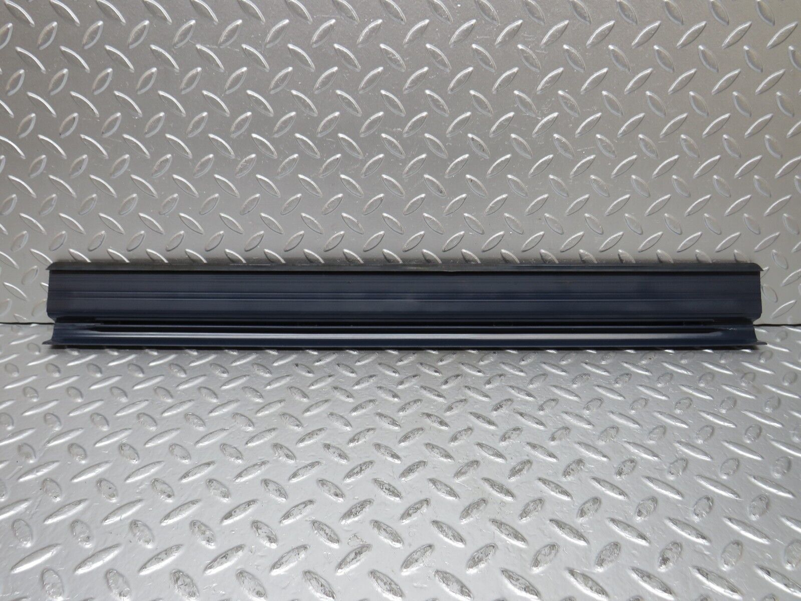 31959 Mercedes-Benz W123 230E Front Left Door Sill Trim Blue
