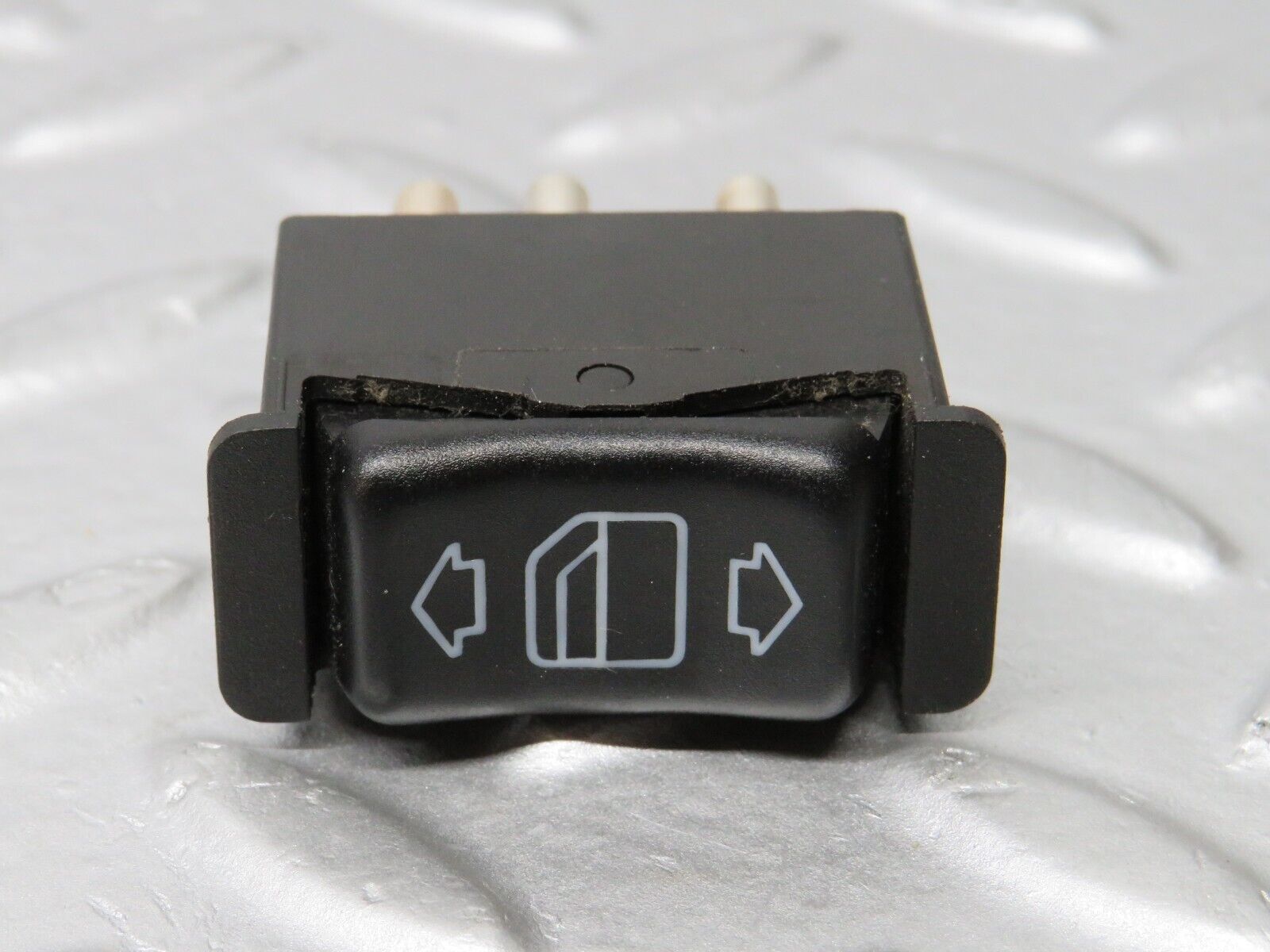 38960 Mercedes-Benz W201 190E 2.6L Rear Electric Window Switch 1268206310
