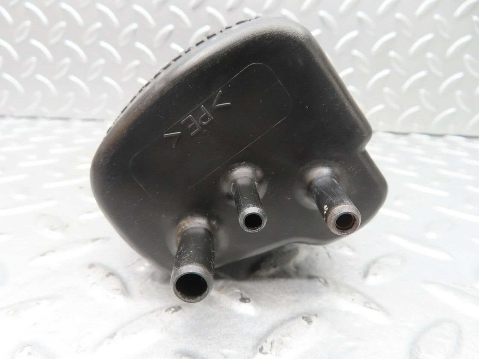 14605 Mercedes-Benz W201 190E Fuel Vapor Charcoal Filter Canister 2014700259