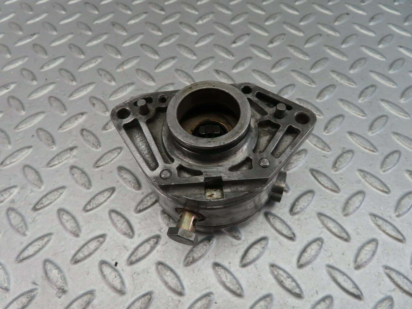 9551 Mercedes-Benz C123 280CE Coupe Hydraulic Suspension Pump 1022360245