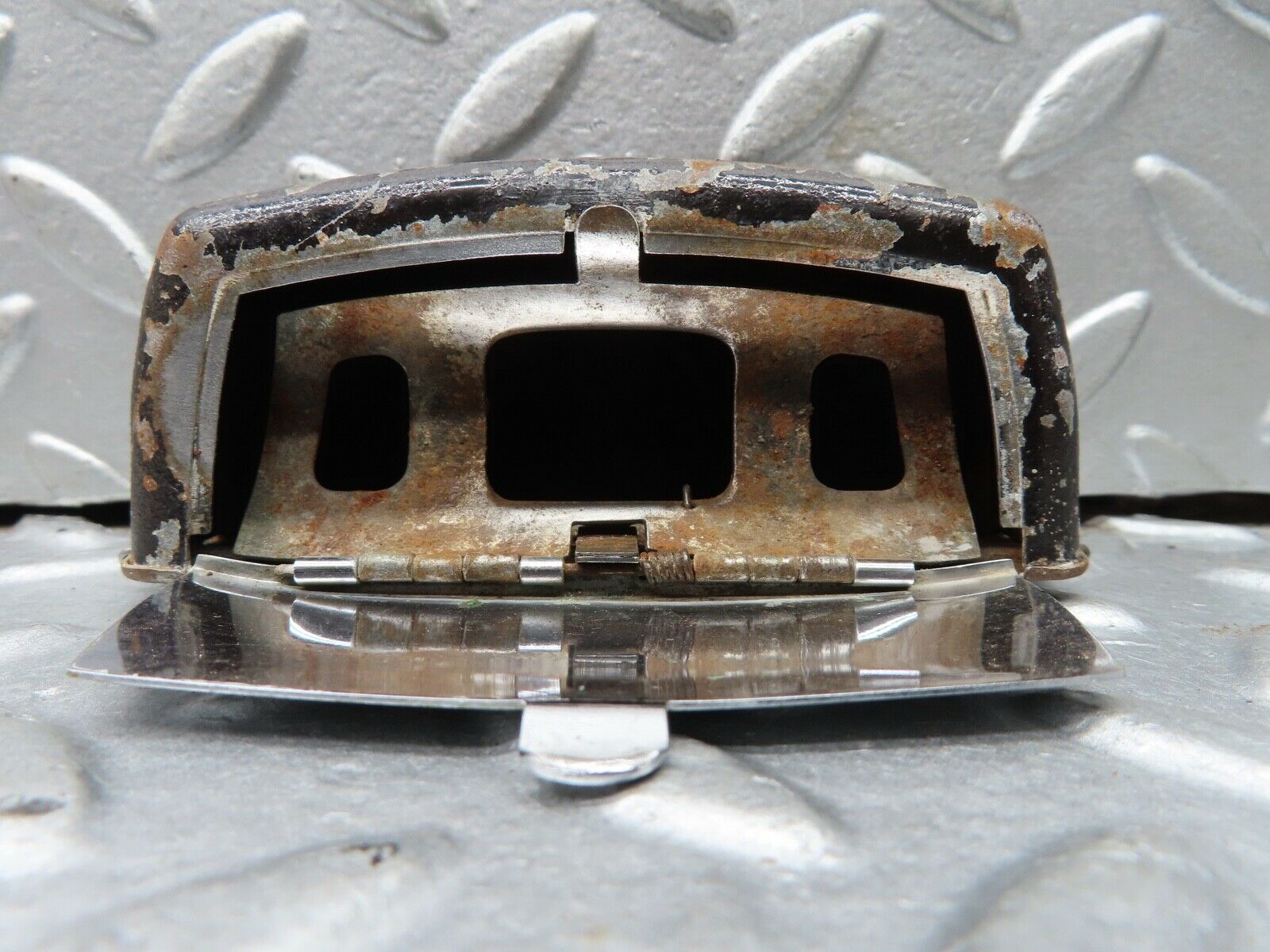 18613 Mercedes-Benz W120 W121 Ponton Rear Door Ashtray