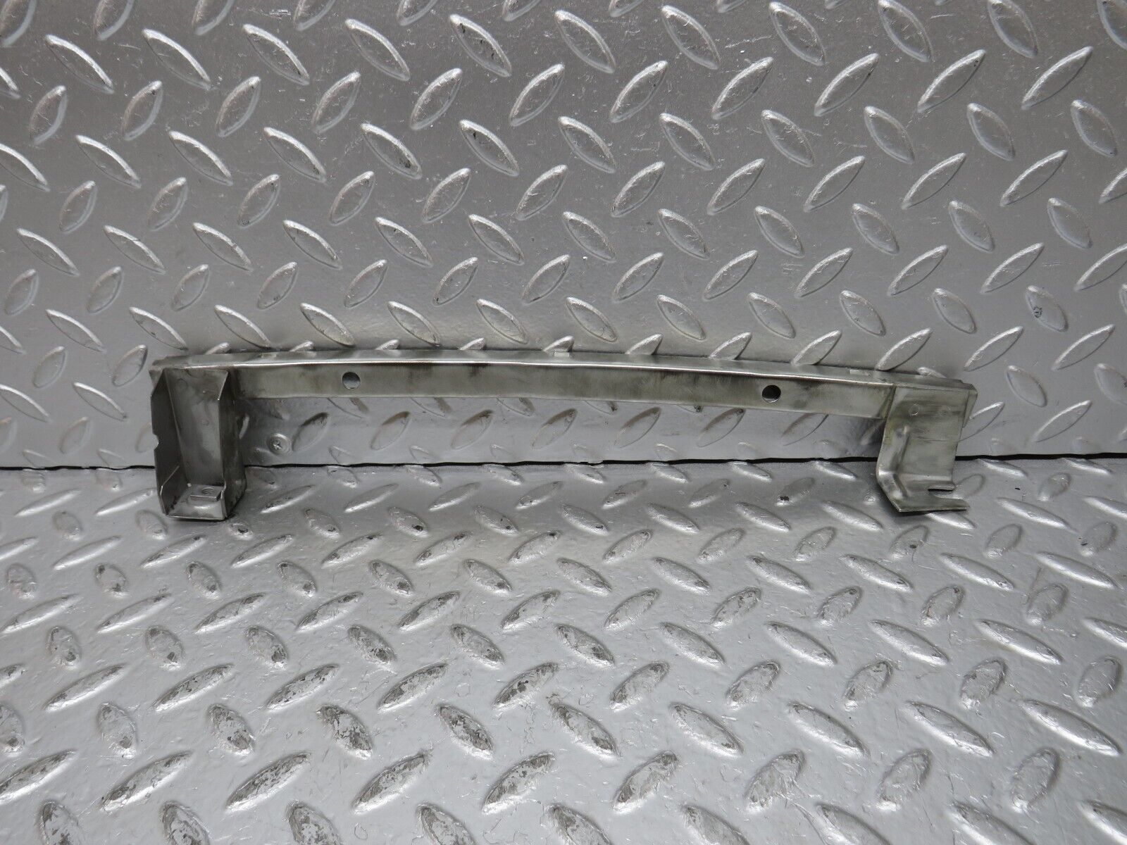 32084 Mercedes-Benz W123 230E Rear Left Window Channel