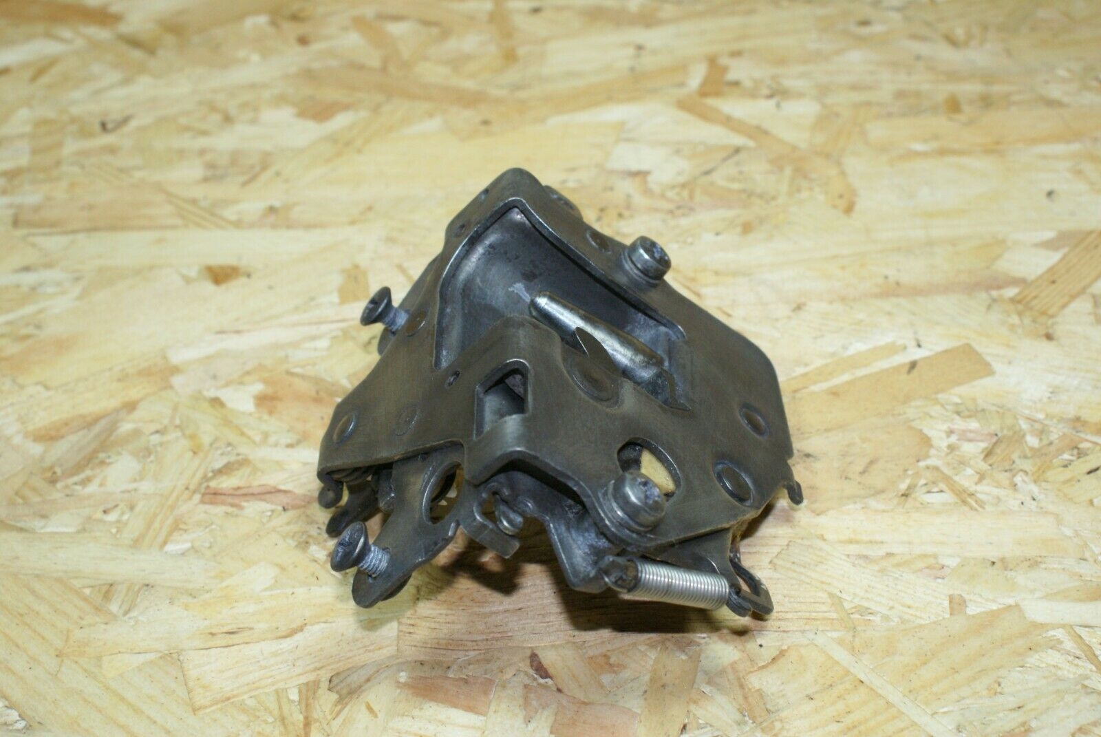 2251 Mercedes-Benz W123 280E Rear Right Door Lock N/S