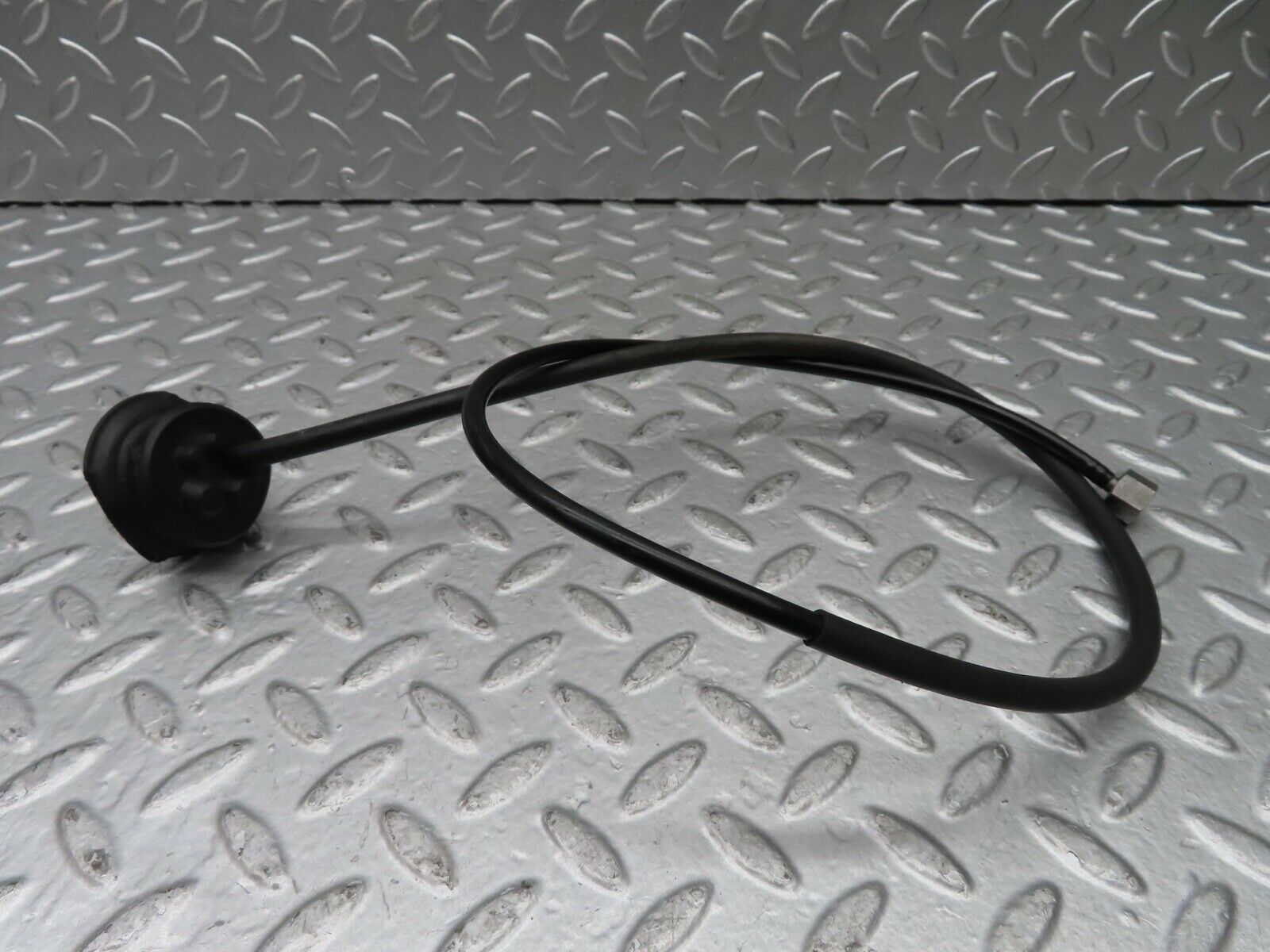 20991 Mercedes-Benz W114 250CE Coupe Oil Pressure Gauge Pipe