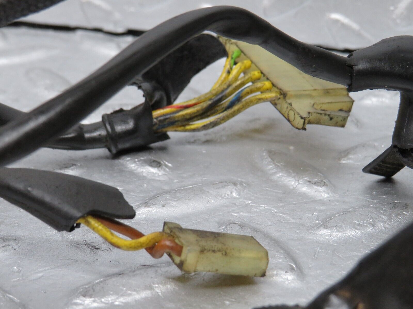 37576 Mercedes-Benz W109 300SEL ECU Wire Harness 0005451945