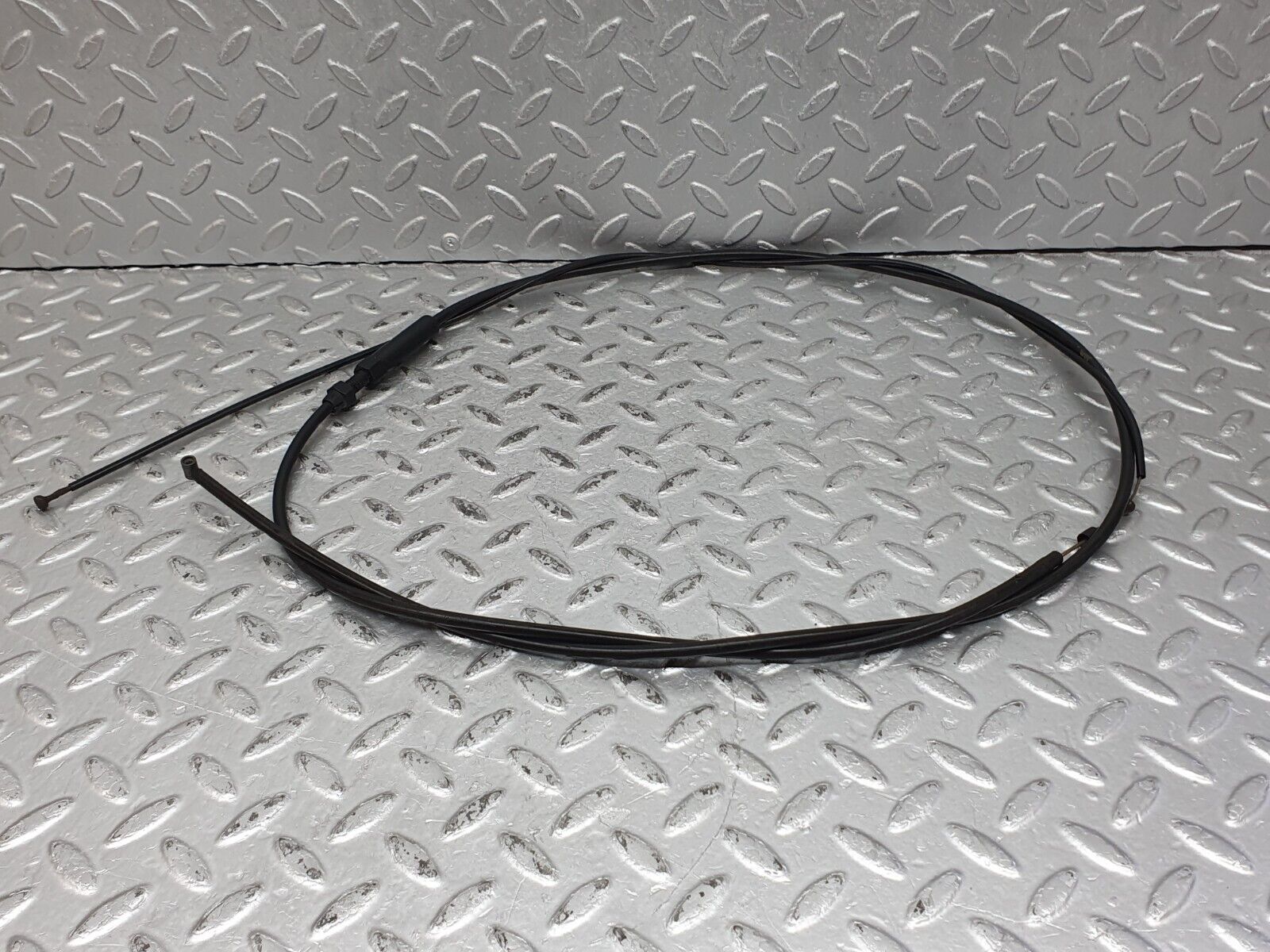 41257 Mercedes-Benz W126 300SE Bonnet Release Cable