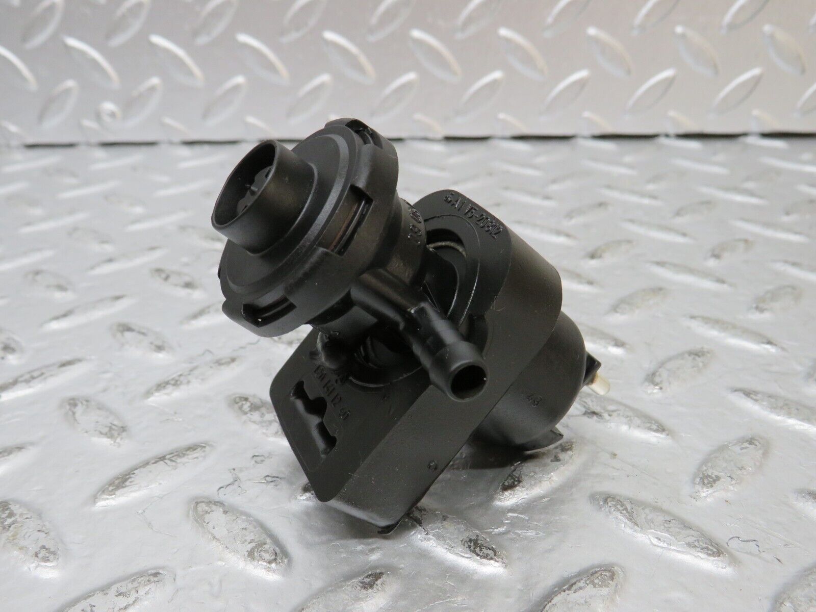 26387 Mercedes-Benz C124 220CE Coupe Fuel Regeneration Vacuum Valve 1201411240