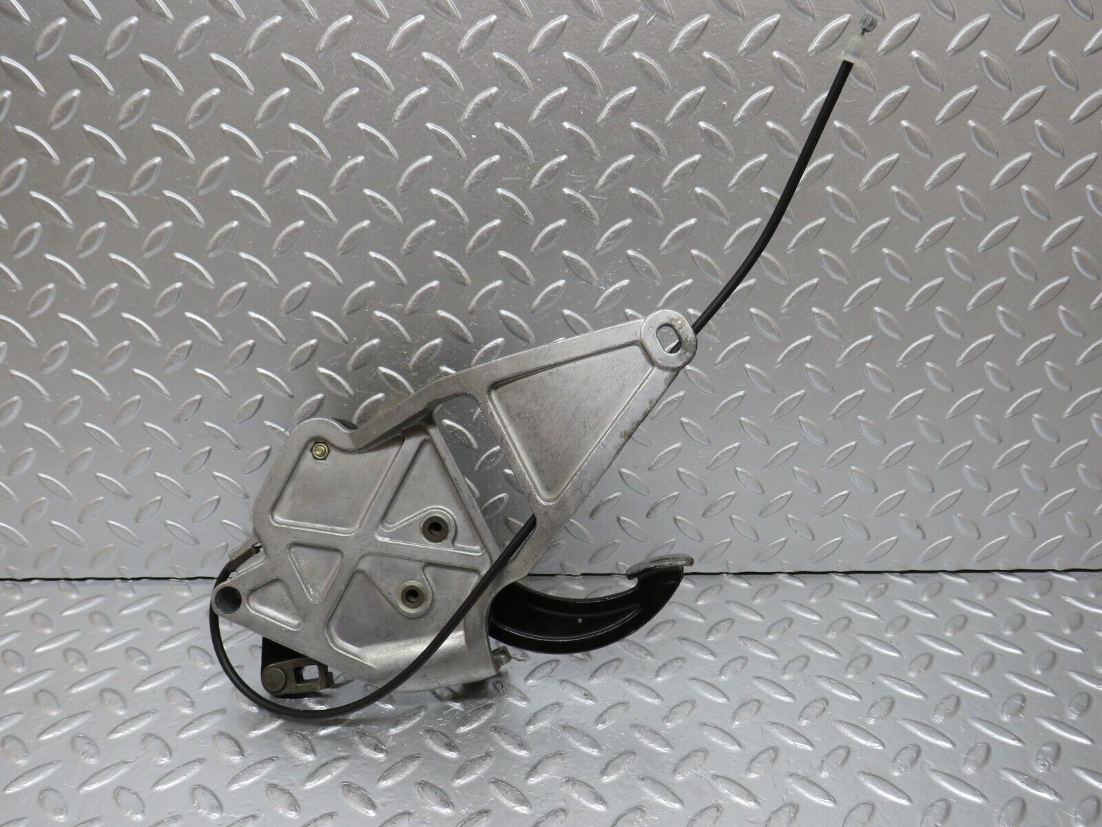 31433 Mercedes-Benz S124 220TE Wagon Parking Brake Pedal 1244270736 1244270801