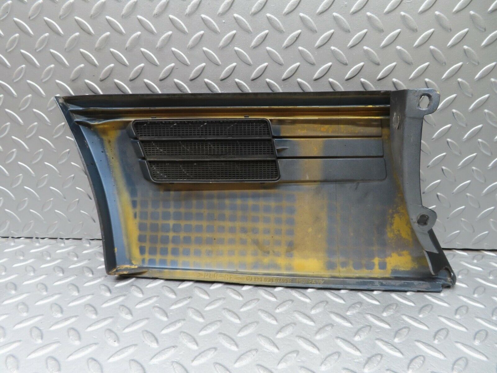 11883 Mercedes-Benz R129 300SL Coupe Front Right Fender Wing Panel 1296900240