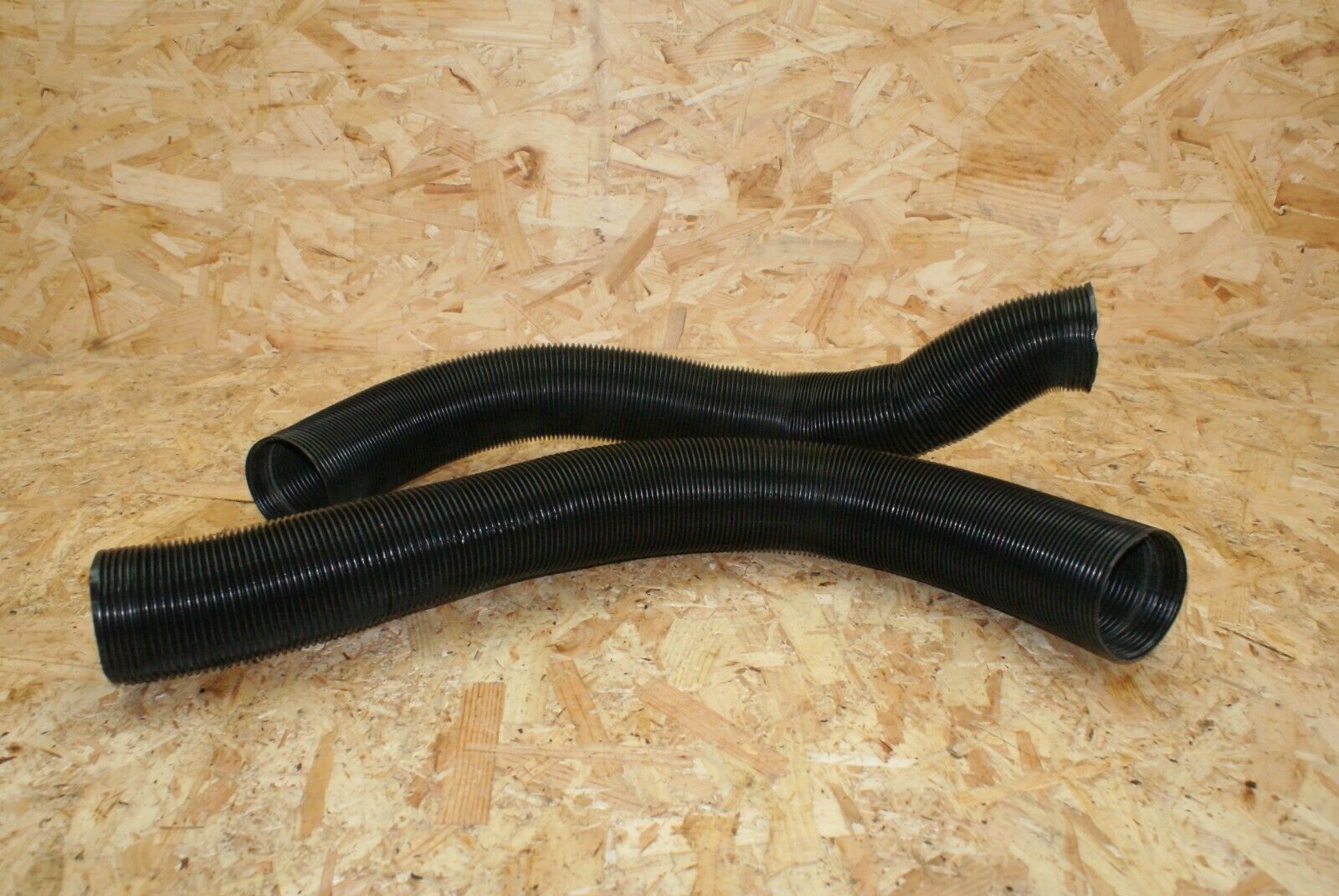 2358 Mercedes-Benz W123 280E Heater Pipe