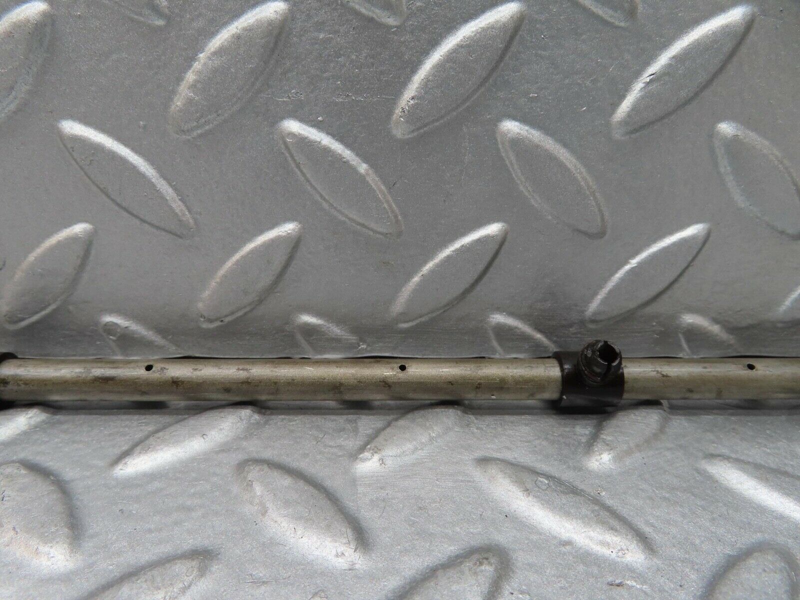 16557 Mercedes-Benz C107 350SLC Coupe Camshaft Oil Tube