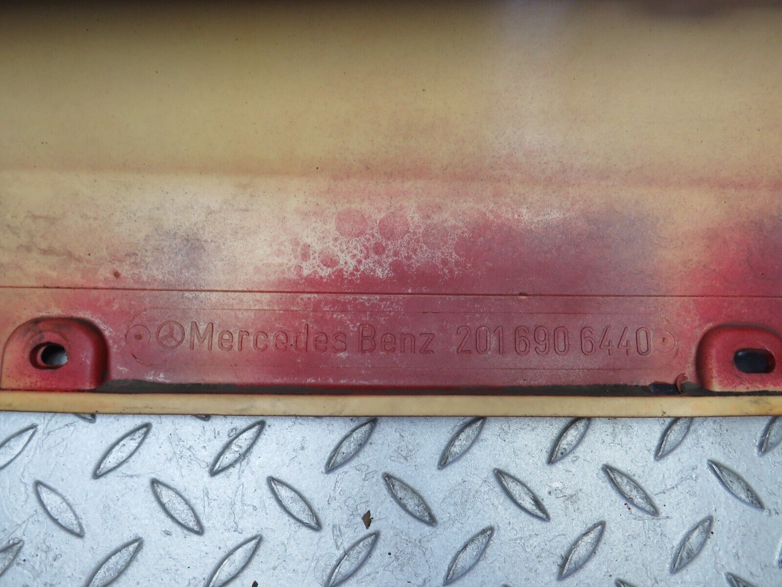 38753 Mercedes-Benz W201 190E 2.6L Side Skirt Right Side 2016906440