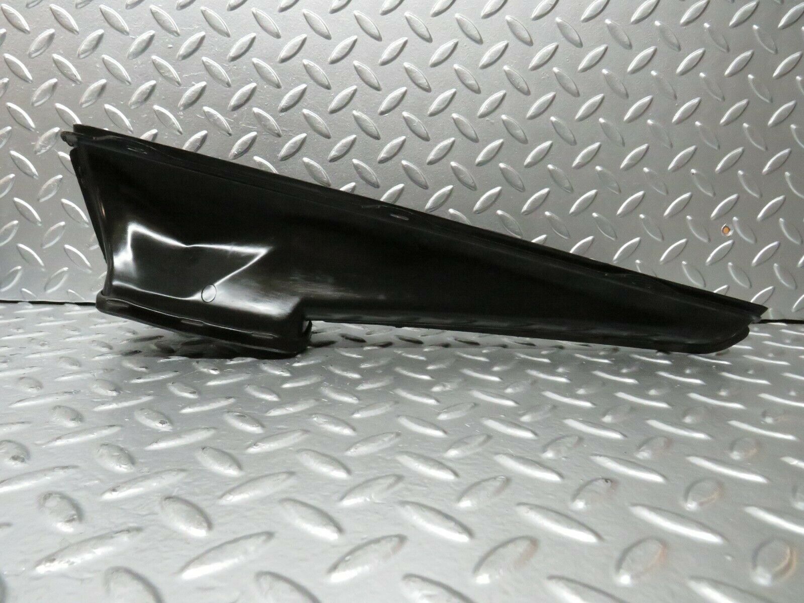 23776 Mercedes-Benz C107 450SLC Coupe Dashboard Air Vent Duct Pair