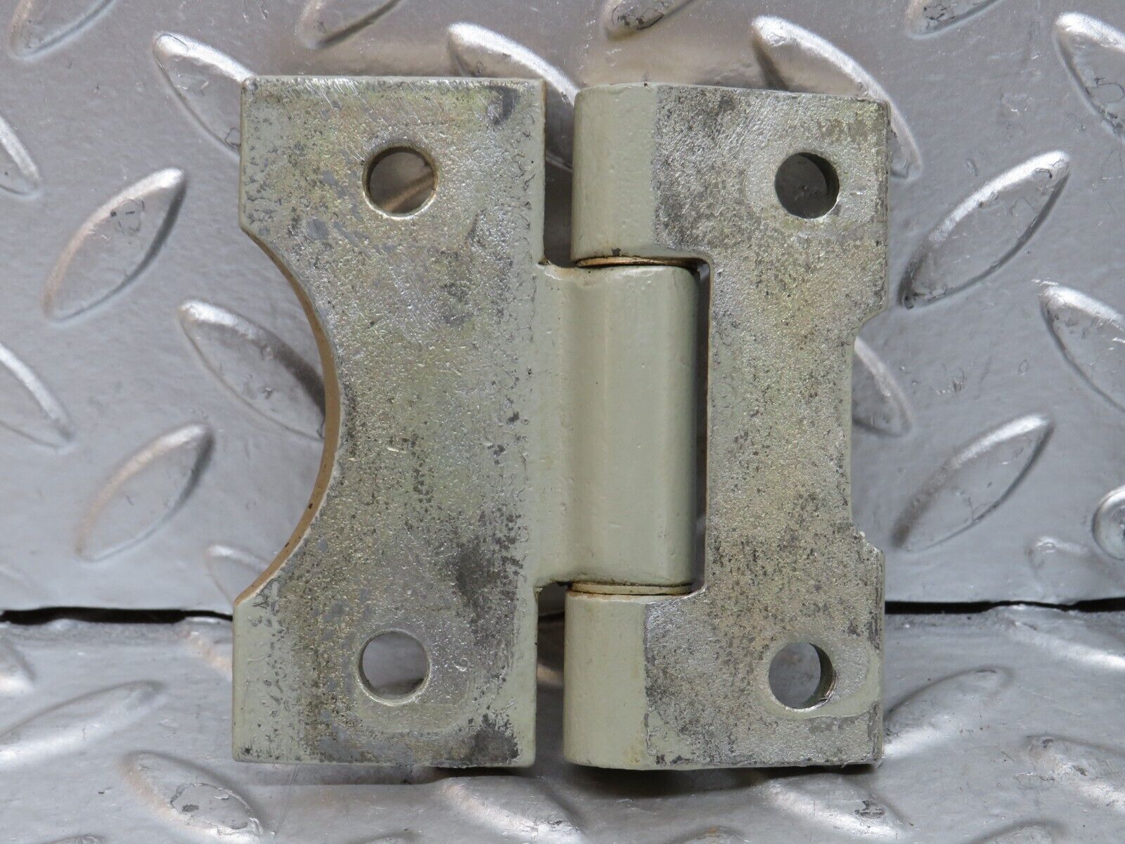 28361 Mercedes-Benz S123 240D Wagon Door Hinge Pair 1237200037