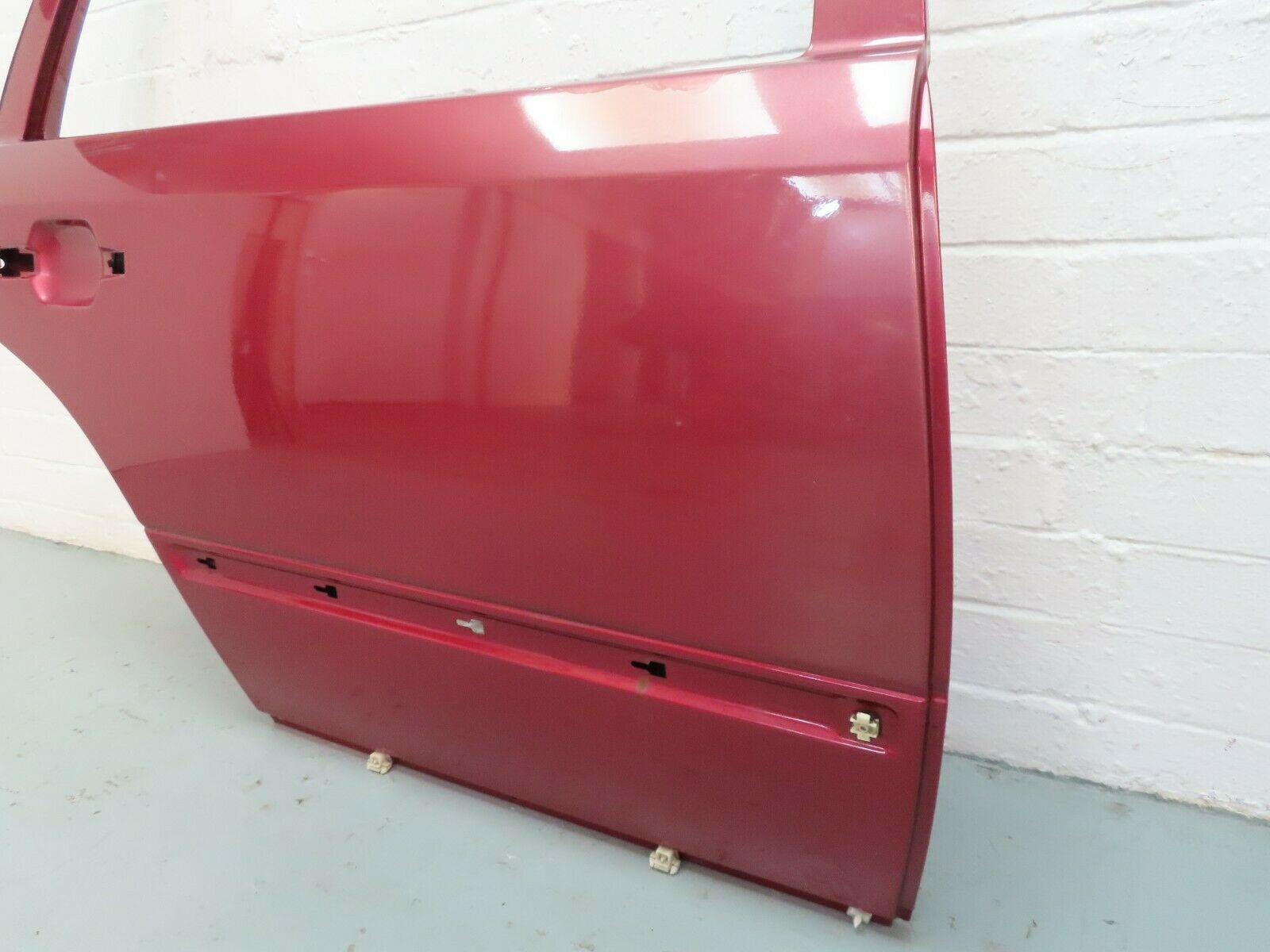 6693 Mercedes-Benz S124 E220 Wagon Rear Right Door