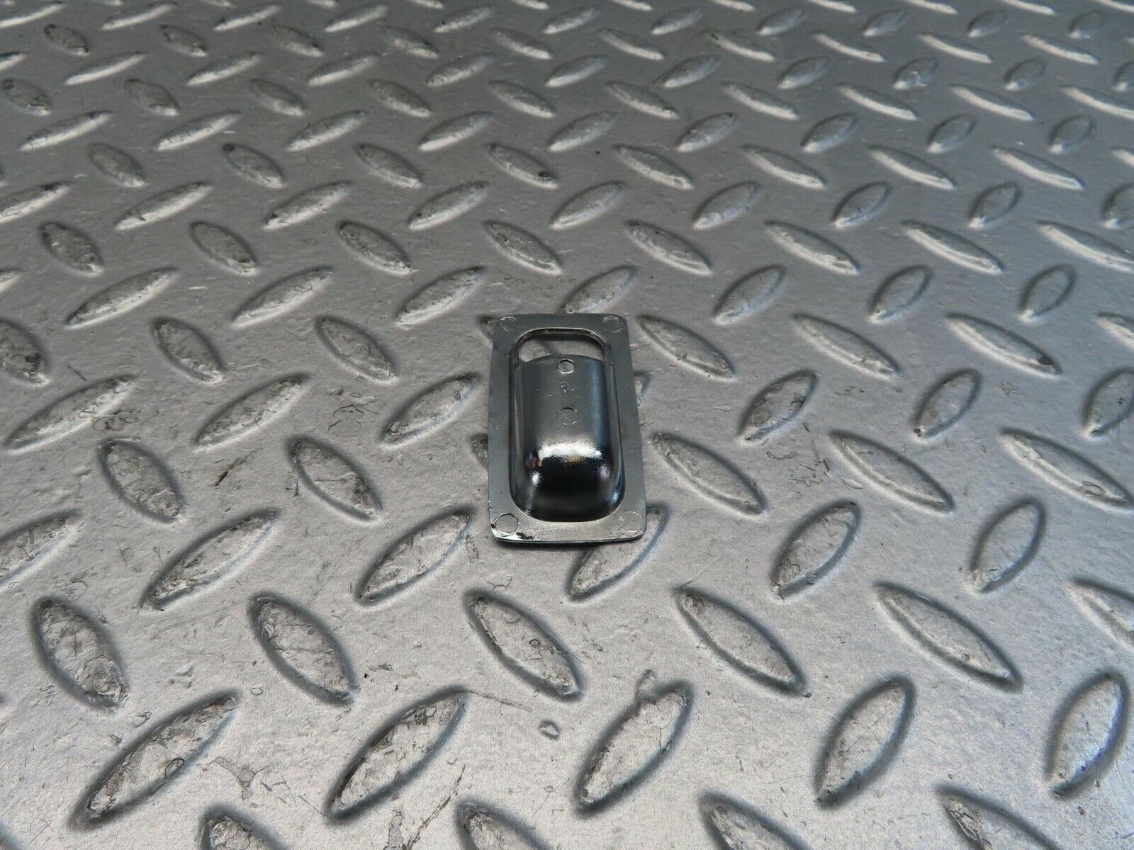 11369 Mercedes-Benz C123 230CE Coupe Door Lock Handle Surround Chrome