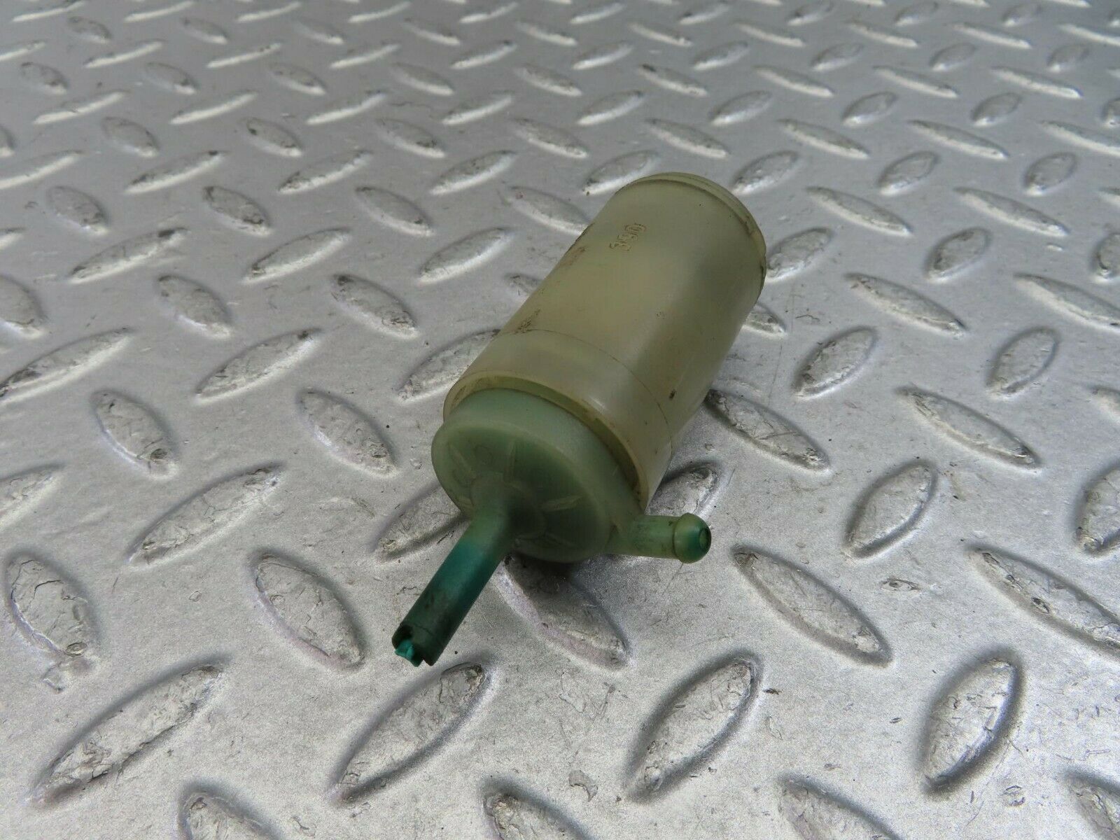 9772 Mercedes-Benz C123 280CE Coupe Windscreen Washer Pump