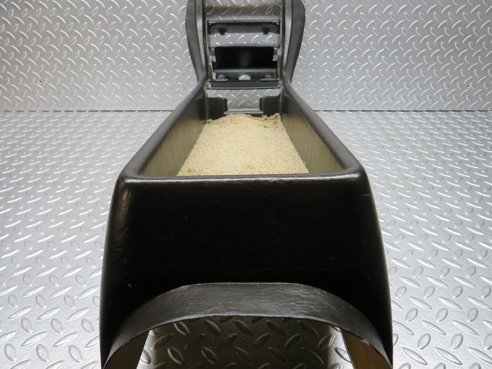 29745 Mercedes-Benz W123 230E Centre Console