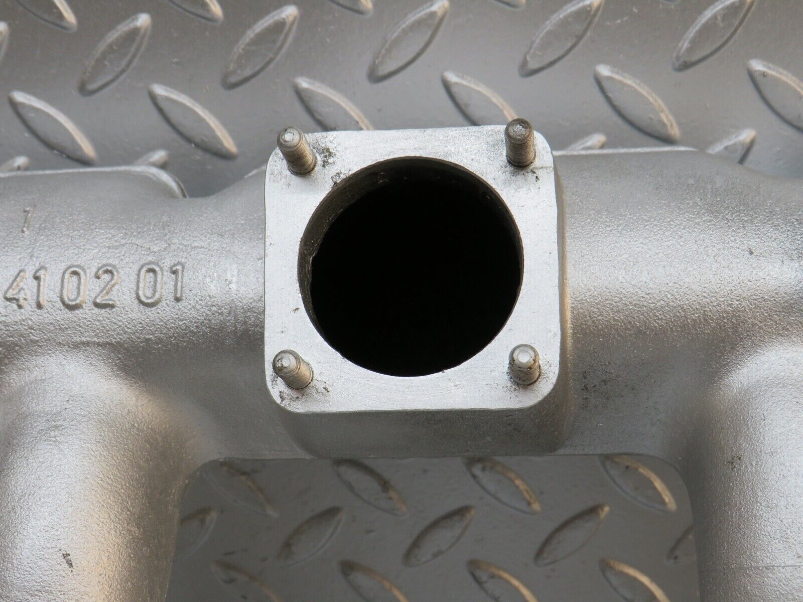 0342 Mercedes-Benz W123 220D Intake Manifold 6151410201