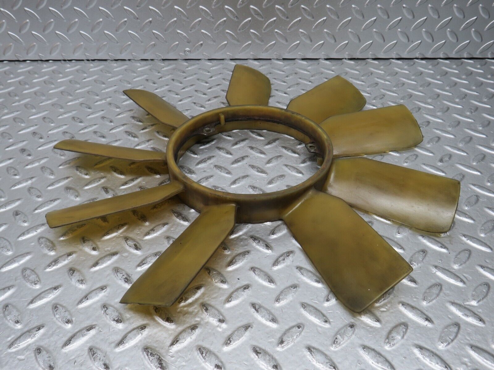 28988 Mercedes-Benz C124 320CE Engine Cooling Fan 1032000423