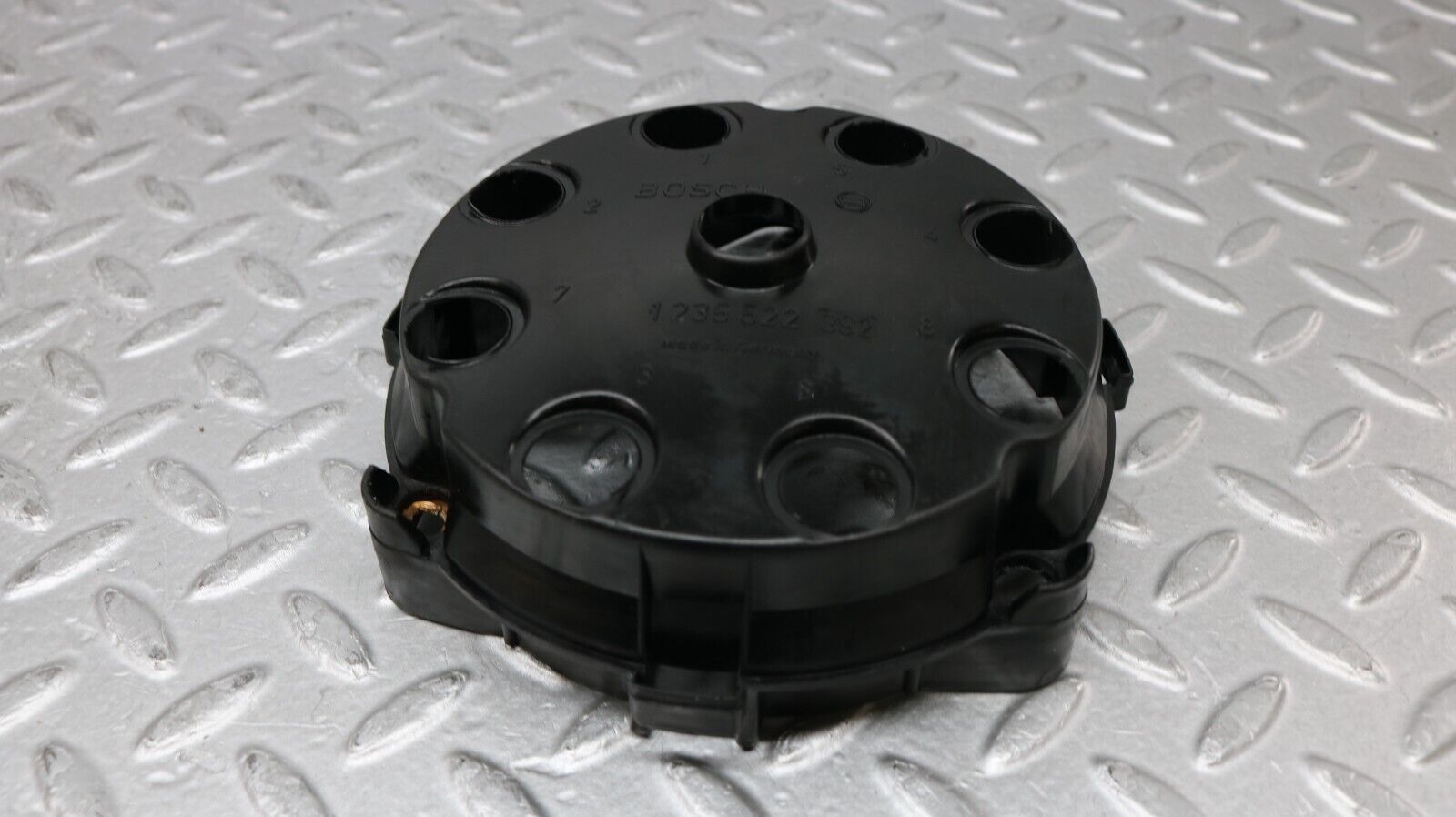 37252 Mercedes-Benz C126 420SEC Coupe Ignition Distributor Cap Cover 123552239