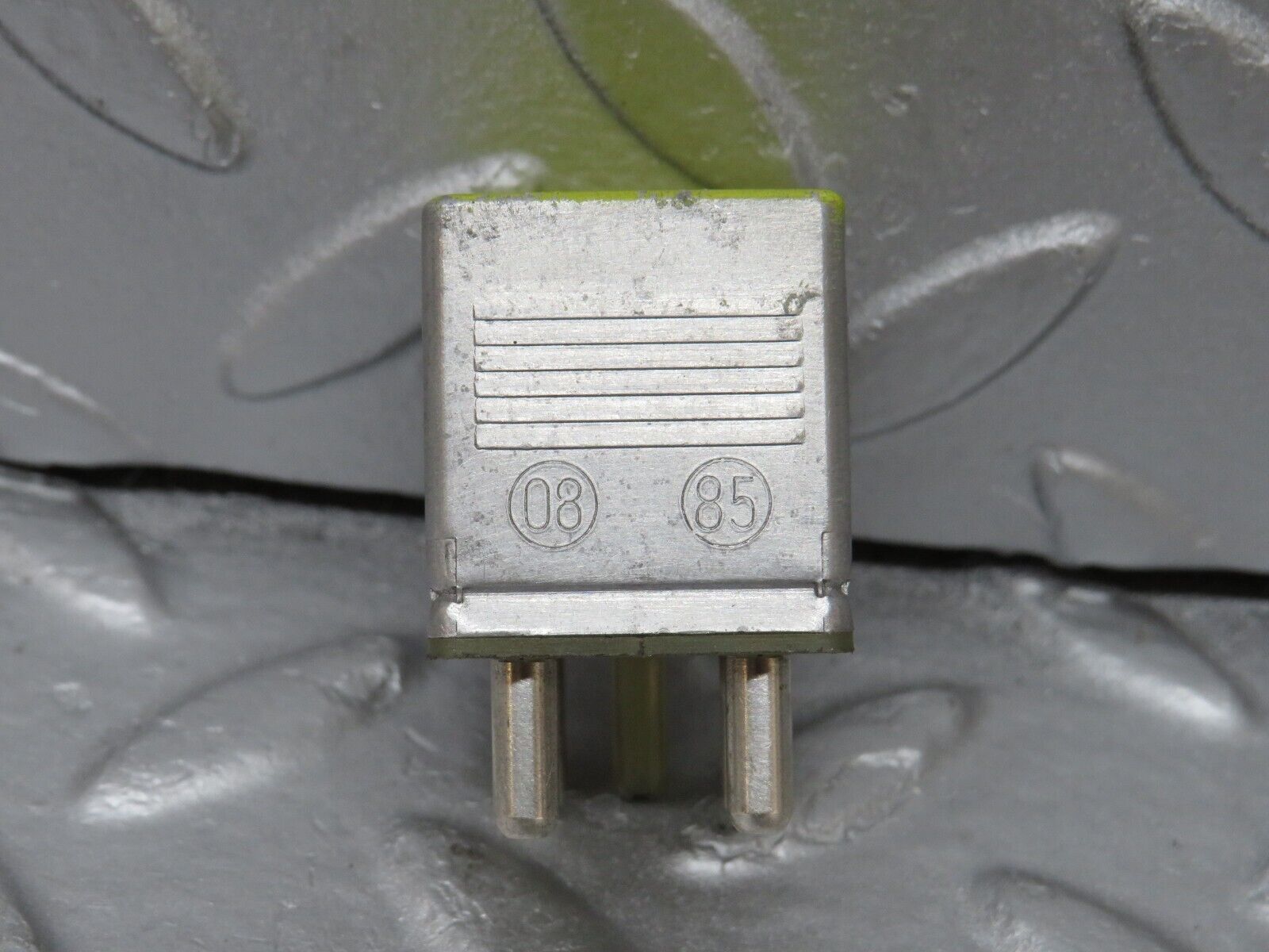 36708 Mercedes-Benz W201 190E 2.0L Fuel Cut Off Relay 0015426119