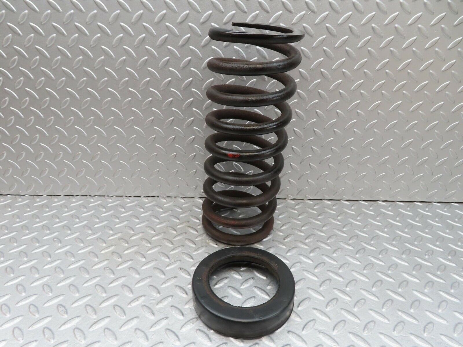 14132 Mercedes-Benz C107 280SLC Rear Coil Spring With Rubber Buffer