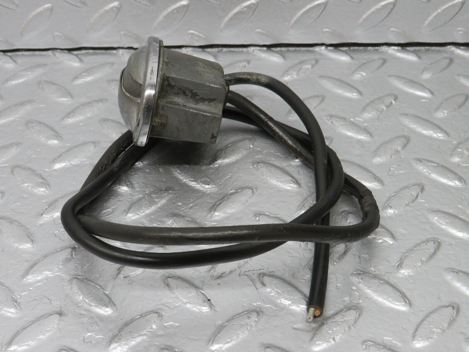 40311 Mercedes-Benz W110 230 number Plate Light K12867 K12840