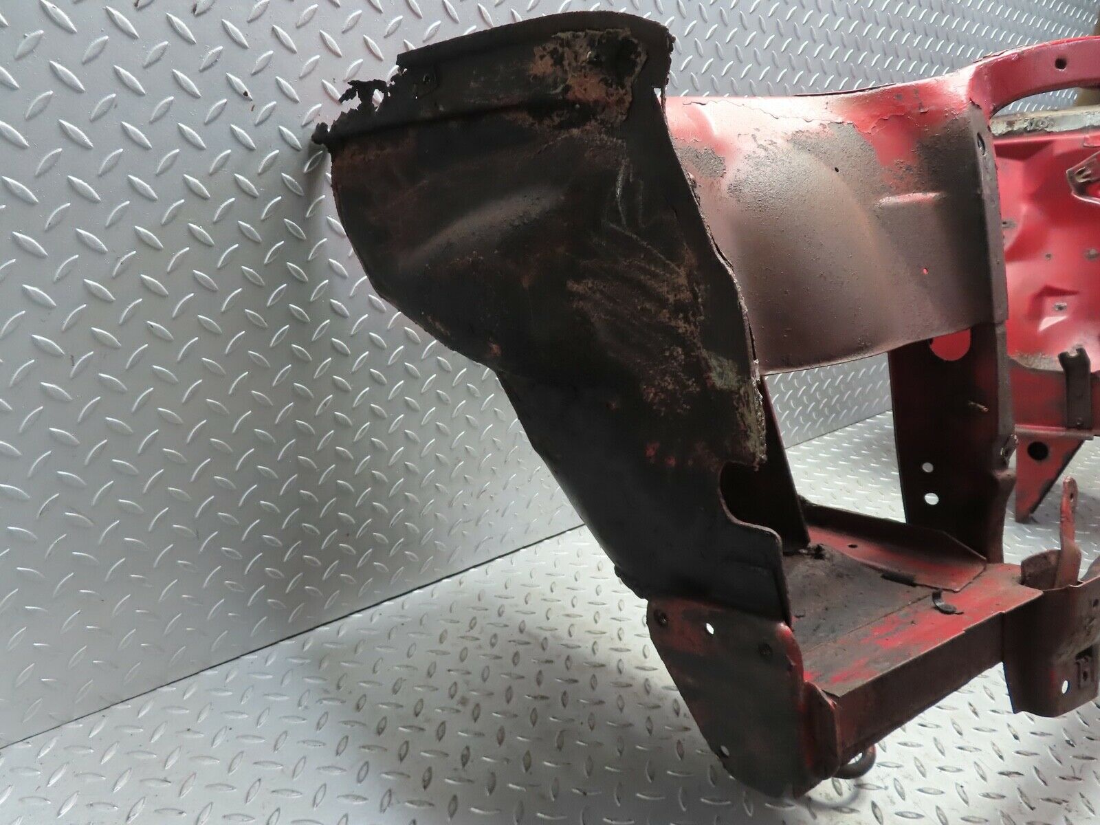 20452 Mercedes-Benz W114 280CE Coupe Front Panel