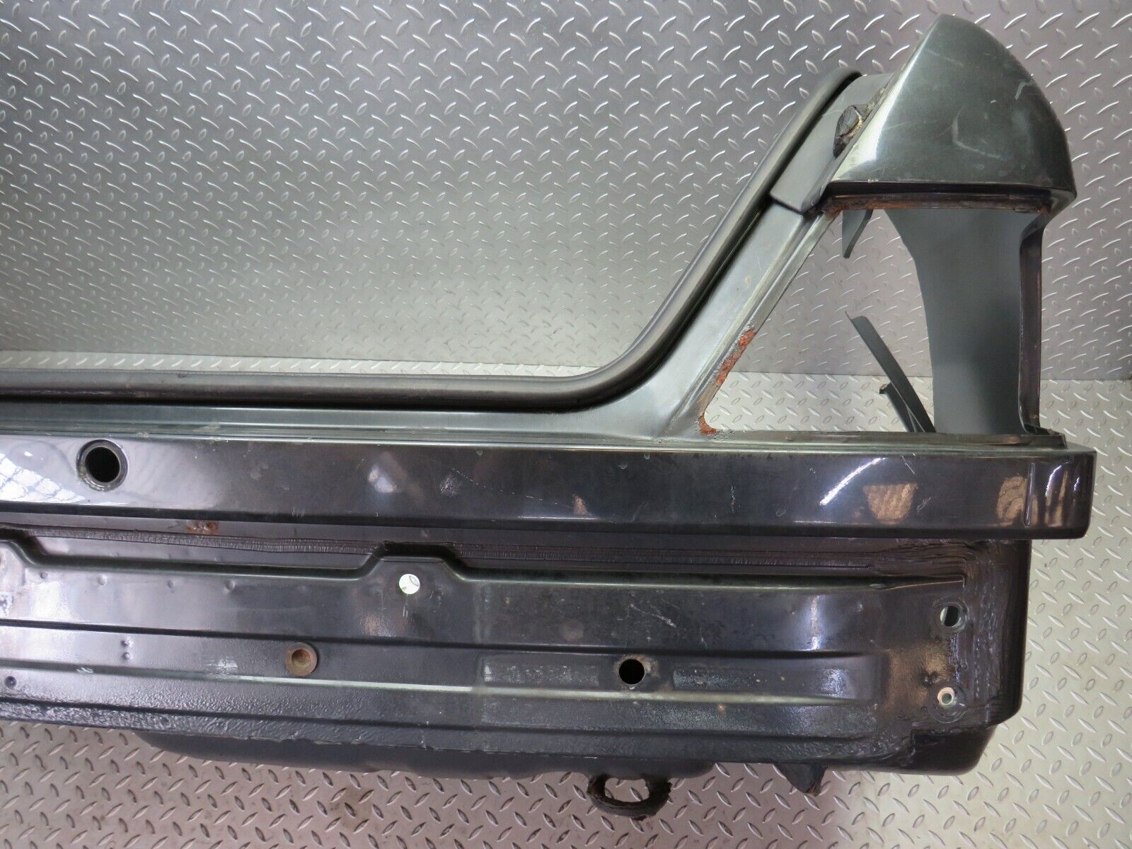 26546 Mercedes-Benz C124 220CE Coupe Complete Rear Panel