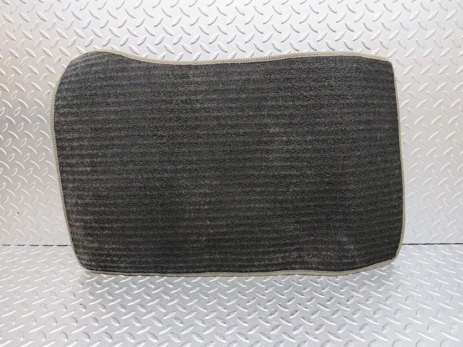 32333 Mercedes-Benz S124 300TE Wagon Front Left Passenger Carpet Mat Grey