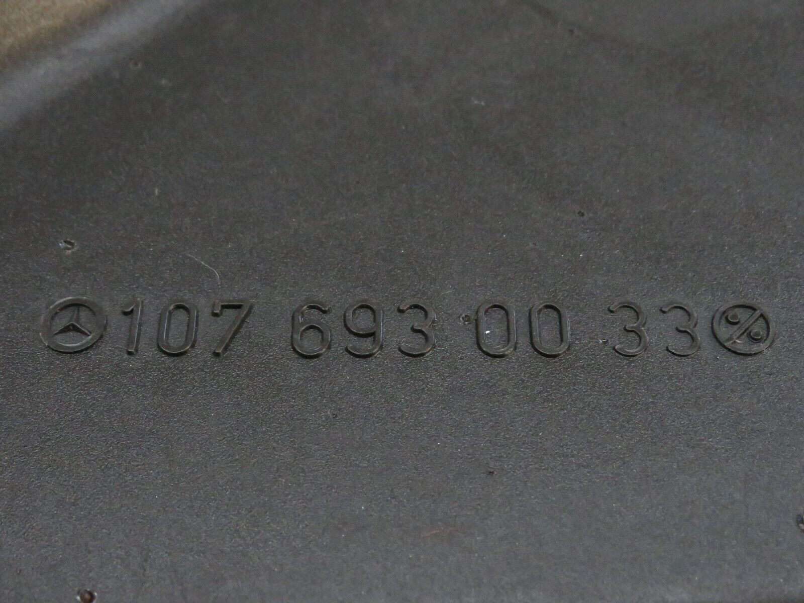 23855 Mercedes-Benz C107 450SLC Coupe Spare Wheel Cover 1076930033