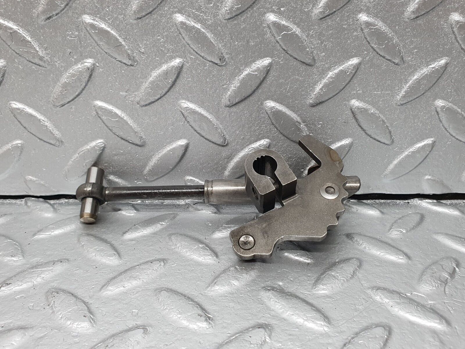 41304 Mercedes-Benz W123 300D Automatic Gearbox Parking Gear Linkage 722.118