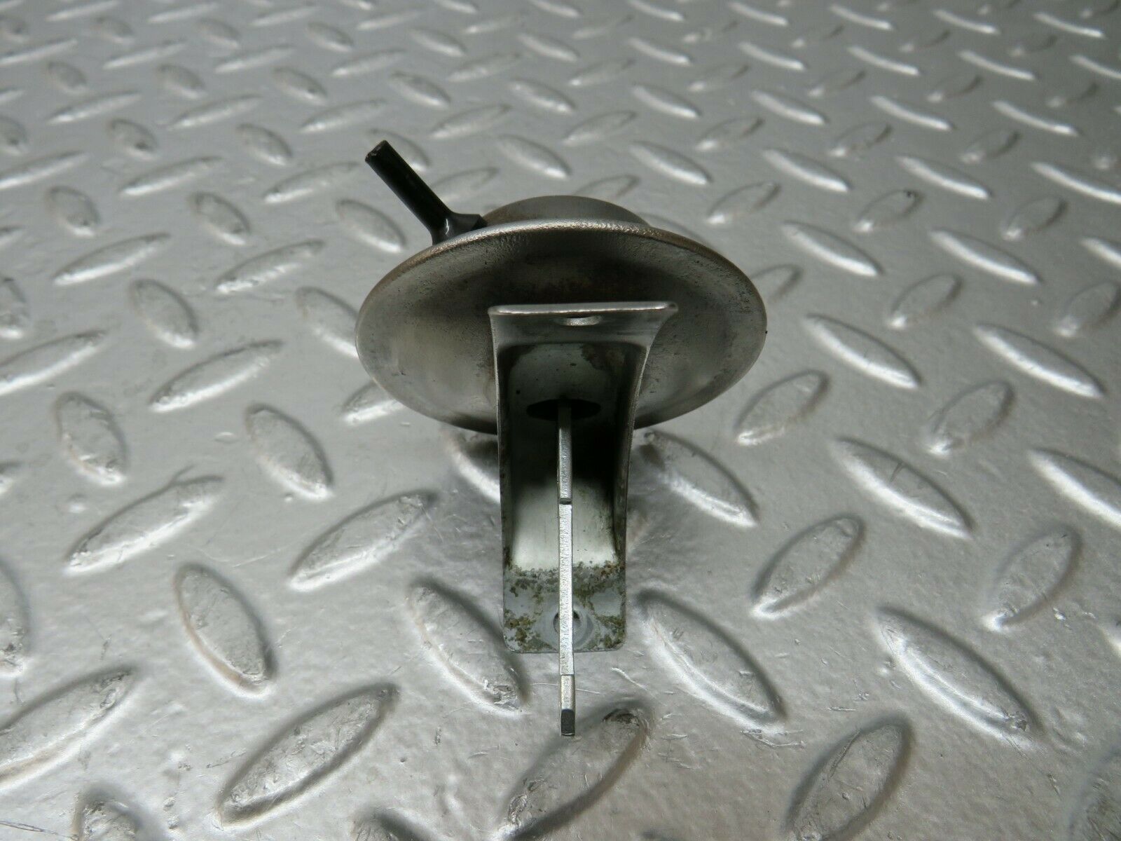 23612 Mercedes-Benz W114 280E Ignition Distributor Vacuum Control Valve