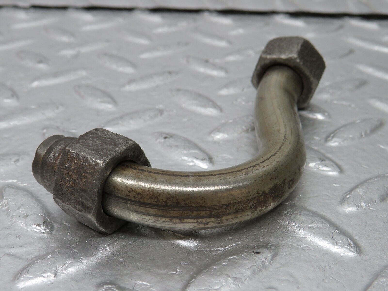 34655 Mercedes-Benz C126 380SEC Coupe EGR Valve Hose Pipe