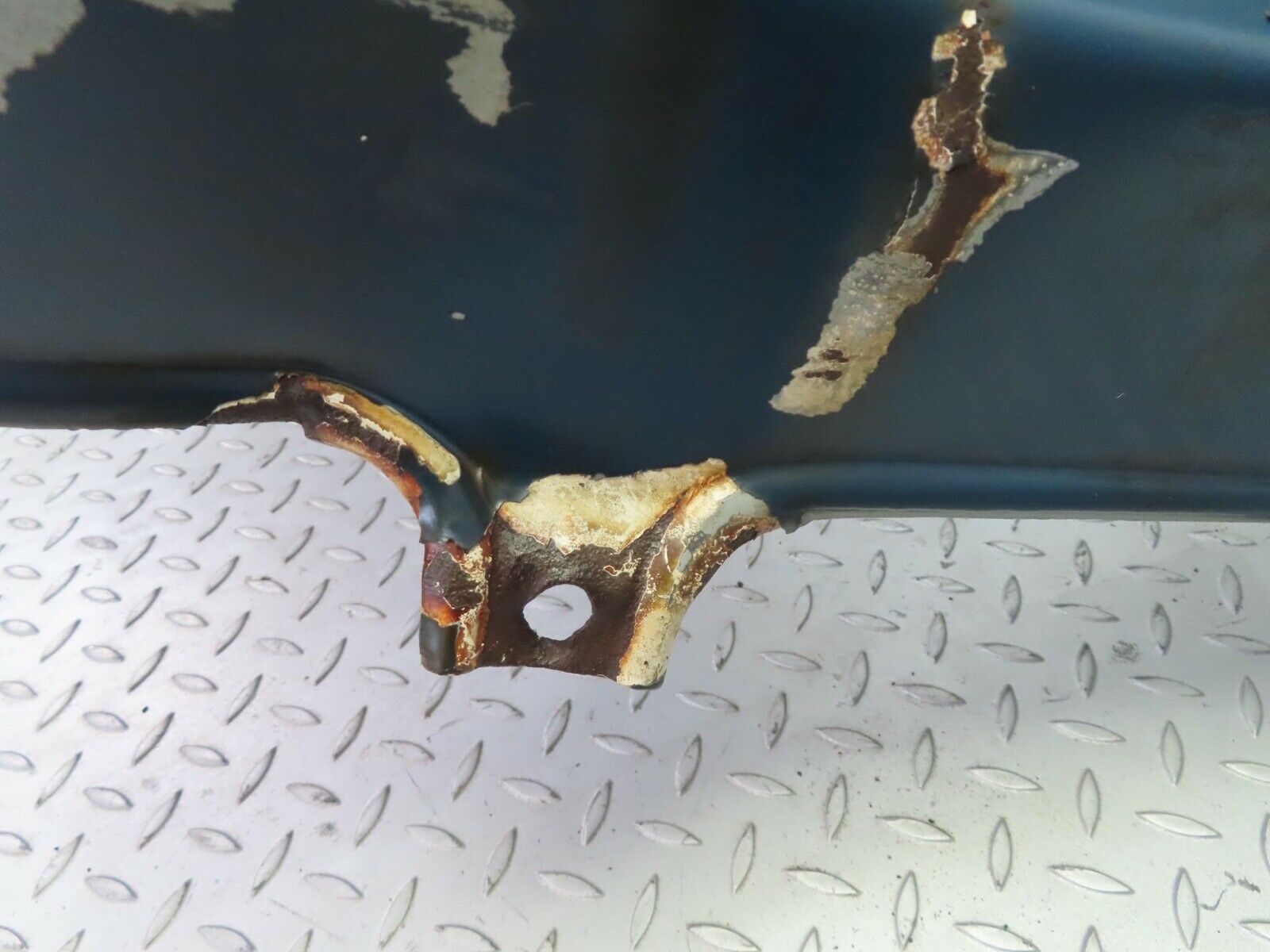 12845 Mercedes-Benz W111 220SE Front Right Wing Fender