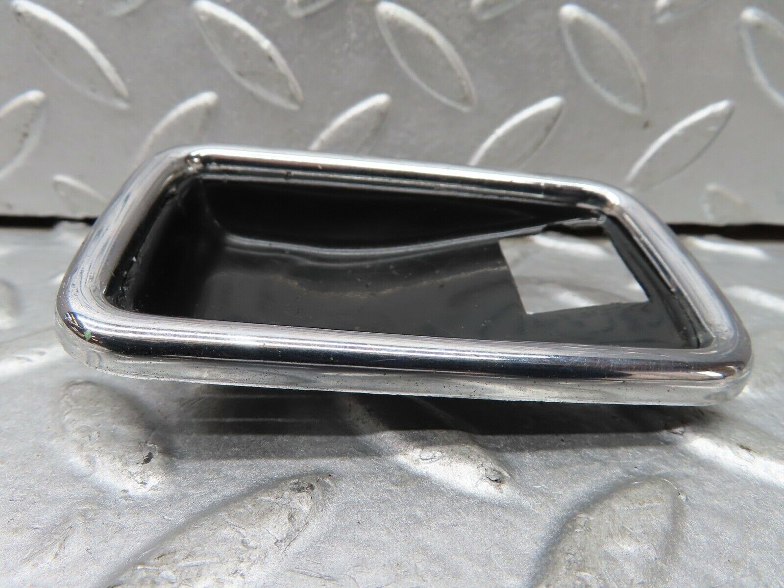 19162 Mercedes-Benz W123 300D Chrome Frame For Door Opener Left 1087660511