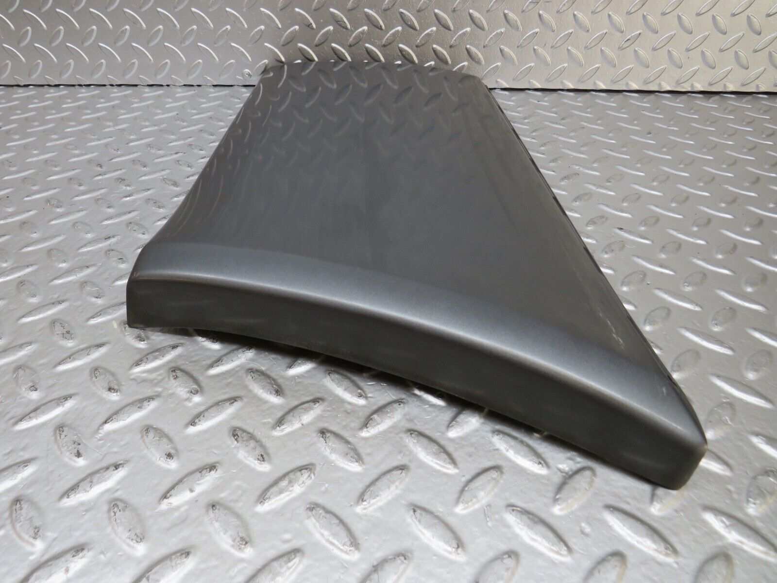 26457 Mercedes-Benz C124 220CE Rear Left Fender Wing Moulding Trim 1246903740