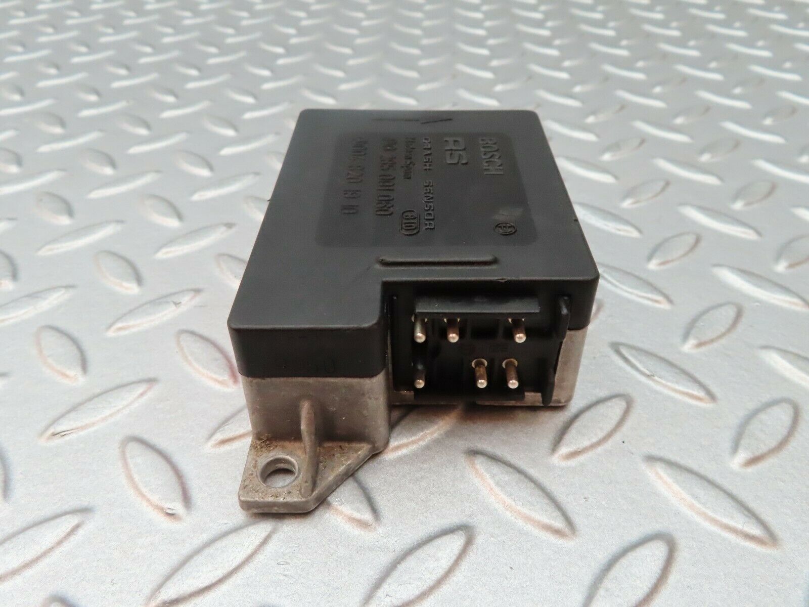 5379 Mercedes-Benz W124 230E Airbag Crash Sensor ECU 0048201910