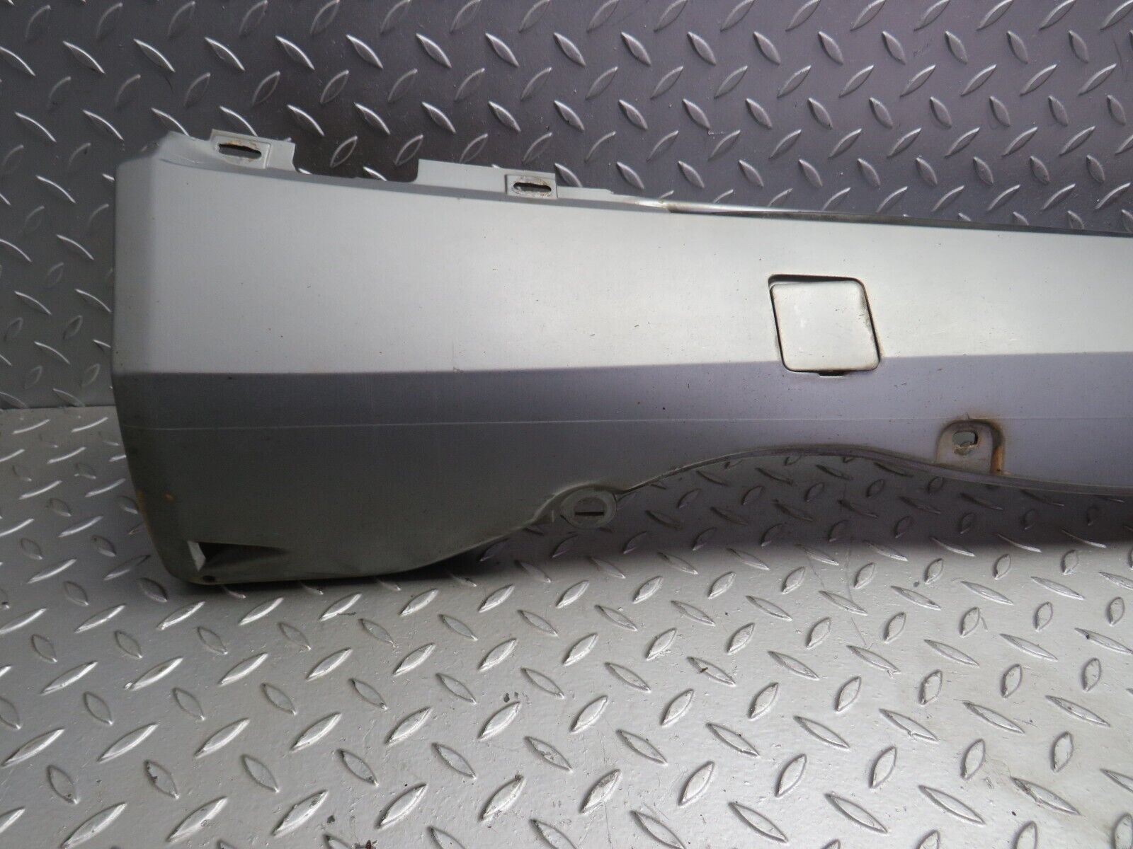 31828 Mercedes-Benz W201 190LE 1.8L Side Skirt Left Side 2016906340