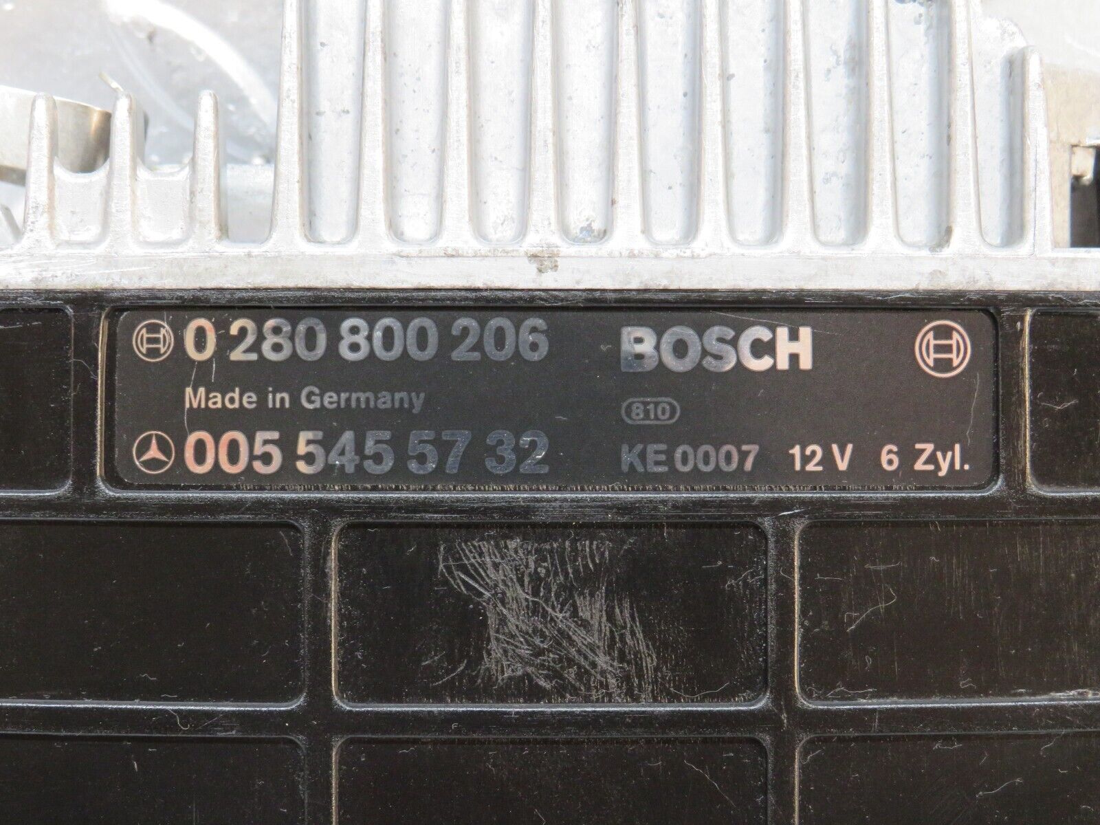 32421 Mercedes-Benz S124 300TE Engine Control Unit Bosch 0280800206 0055455732