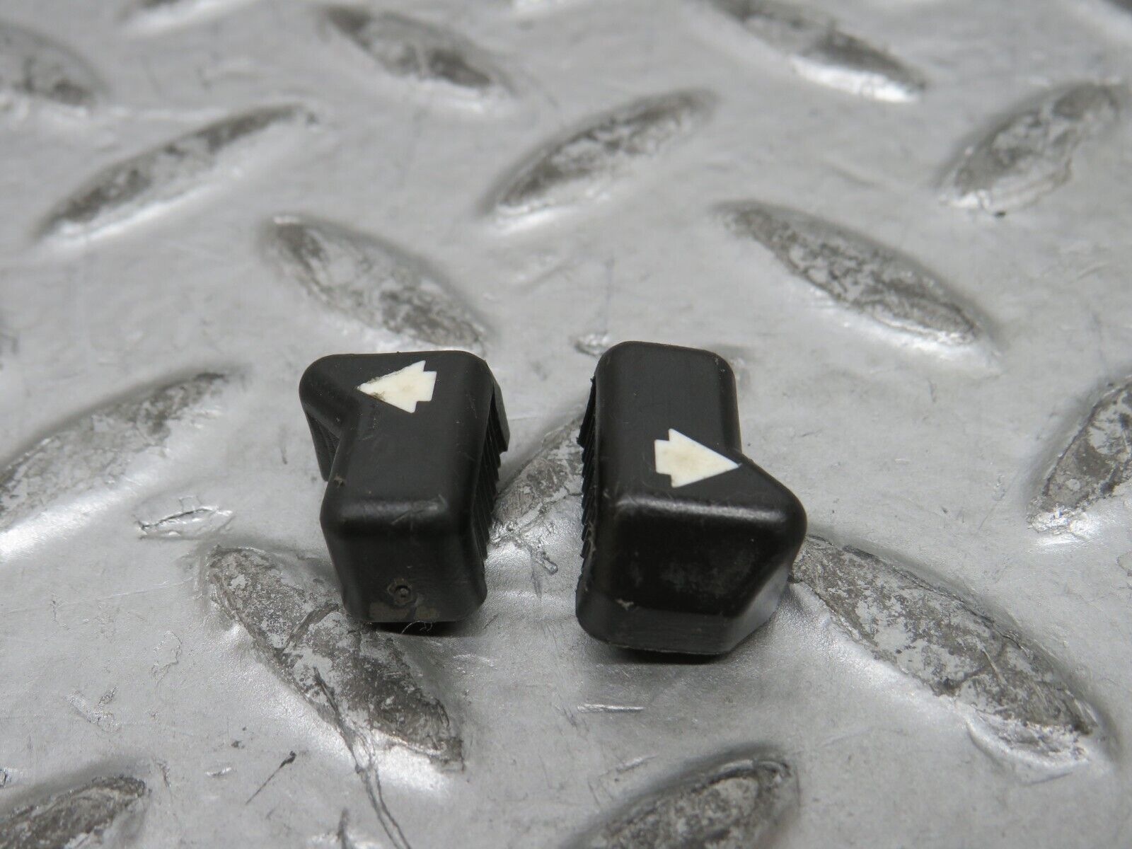 28317 Mercedes-Benz S123 240D Wagon Heater Control Knob Set