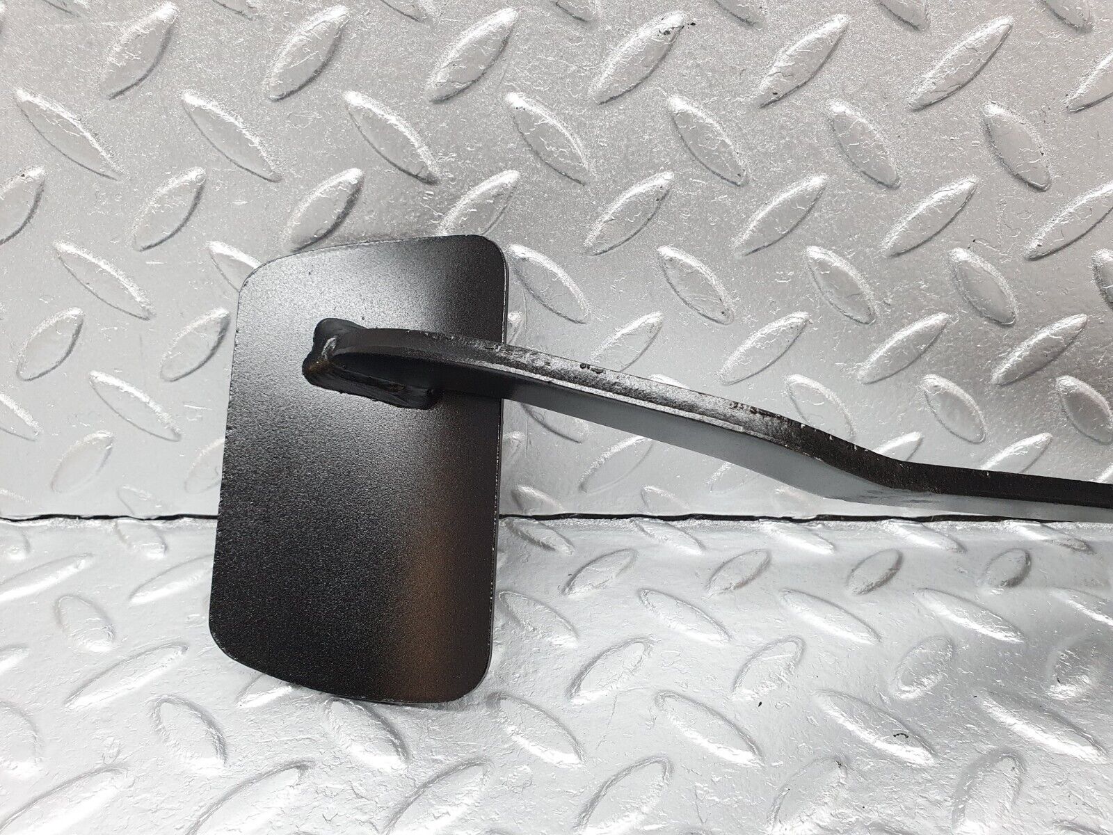 40834 Mercedes-Benz W123 300D Brake Pedal