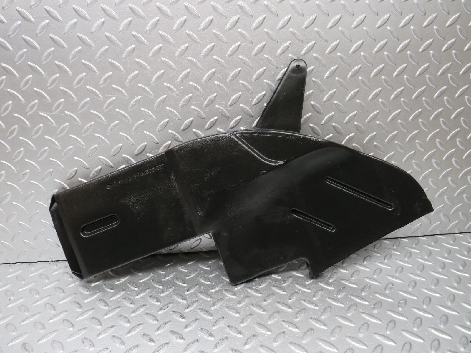 30594 Mercedes-Benz W201 190E 2.0L Air Duct Vent 2018310446