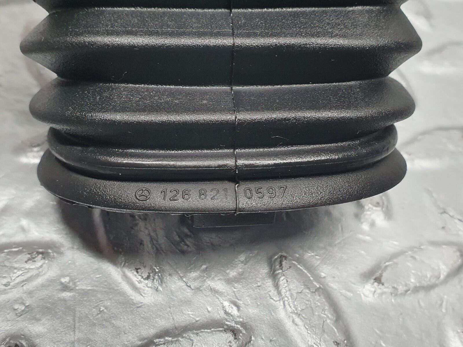 41160 Mercedes-Benz W126 300SE Rear Door Wire Protector Rubber 1268210597