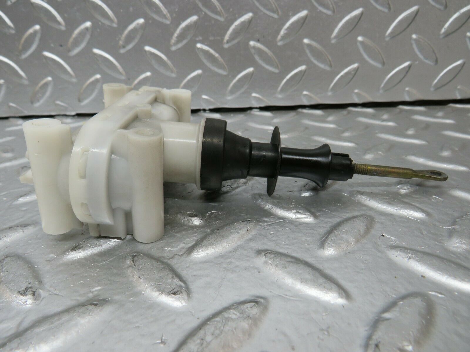 24254 Mercedes-Benz S124 220TE Door Lock Vacuum Actuator Hella Rear Left