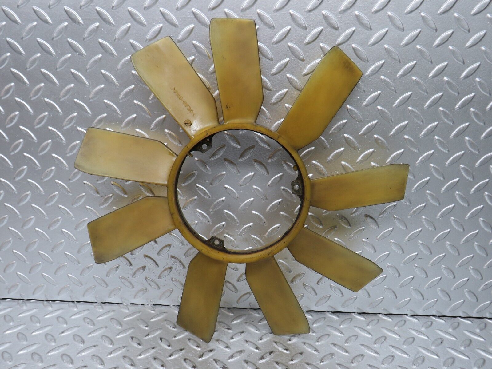 28988 Mercedes-Benz C124 320CE Engine Cooling Fan 1032000423