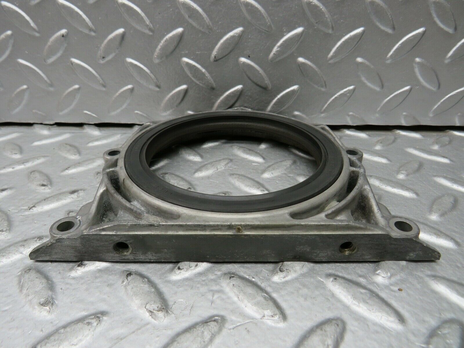 21729 Mercedes-Benz W126 300SE Crankshaft Rear Sealing Cover 6010110108