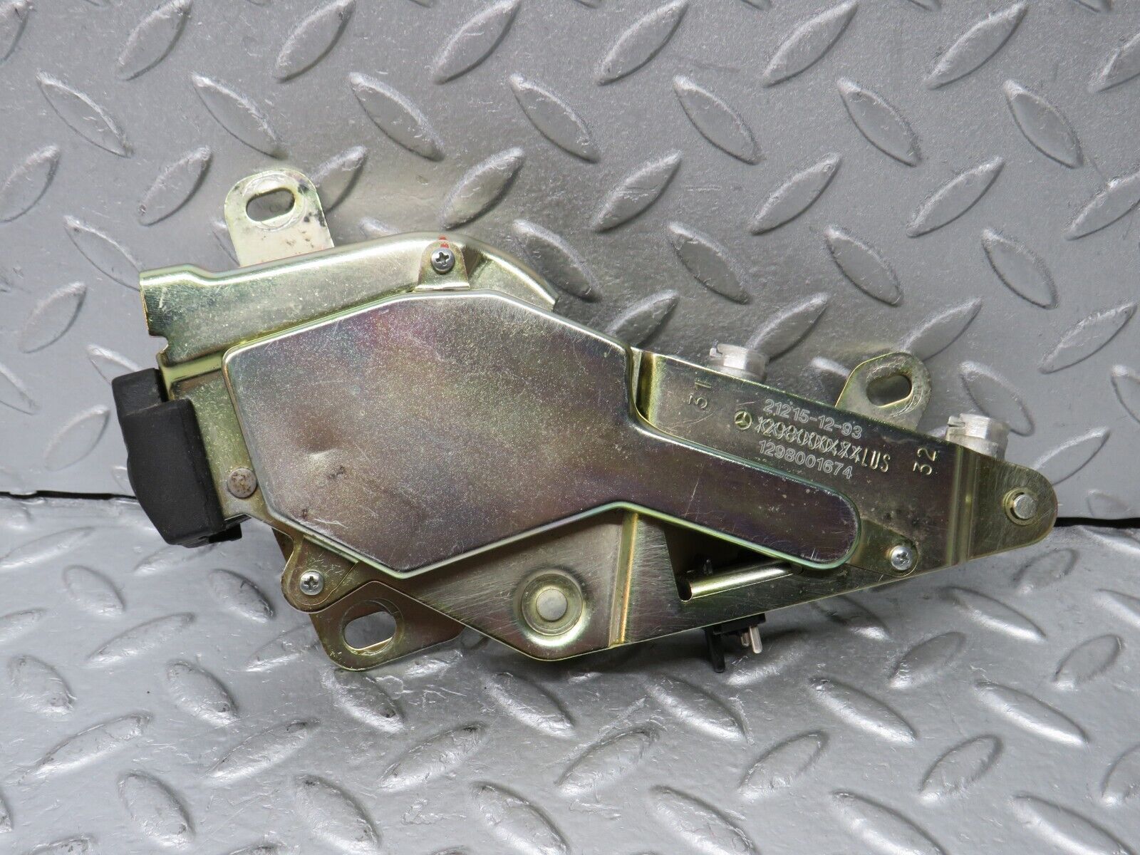 38351 Mercedes-Benz R129 280SL Coupe Roof Lock Right Side 1298001674 1298000474